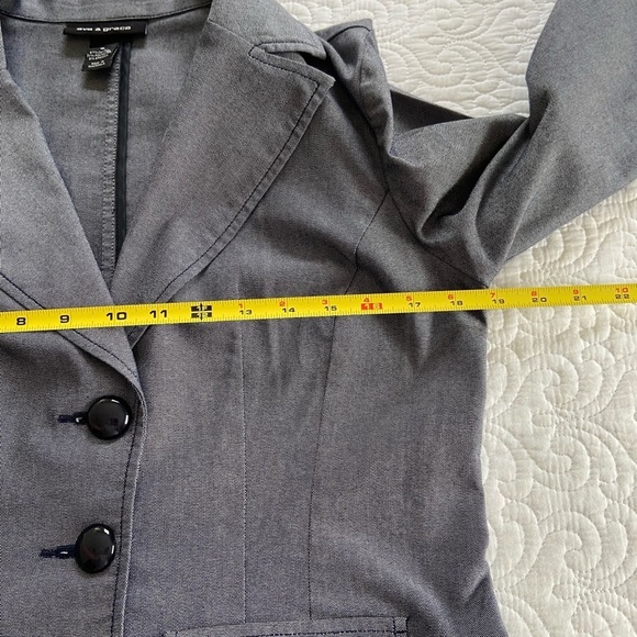 Ava and Grace Blazer Blue Heather 3/4 Sleeve Cropped 3 Button Size 8 - Picture 10 of 11